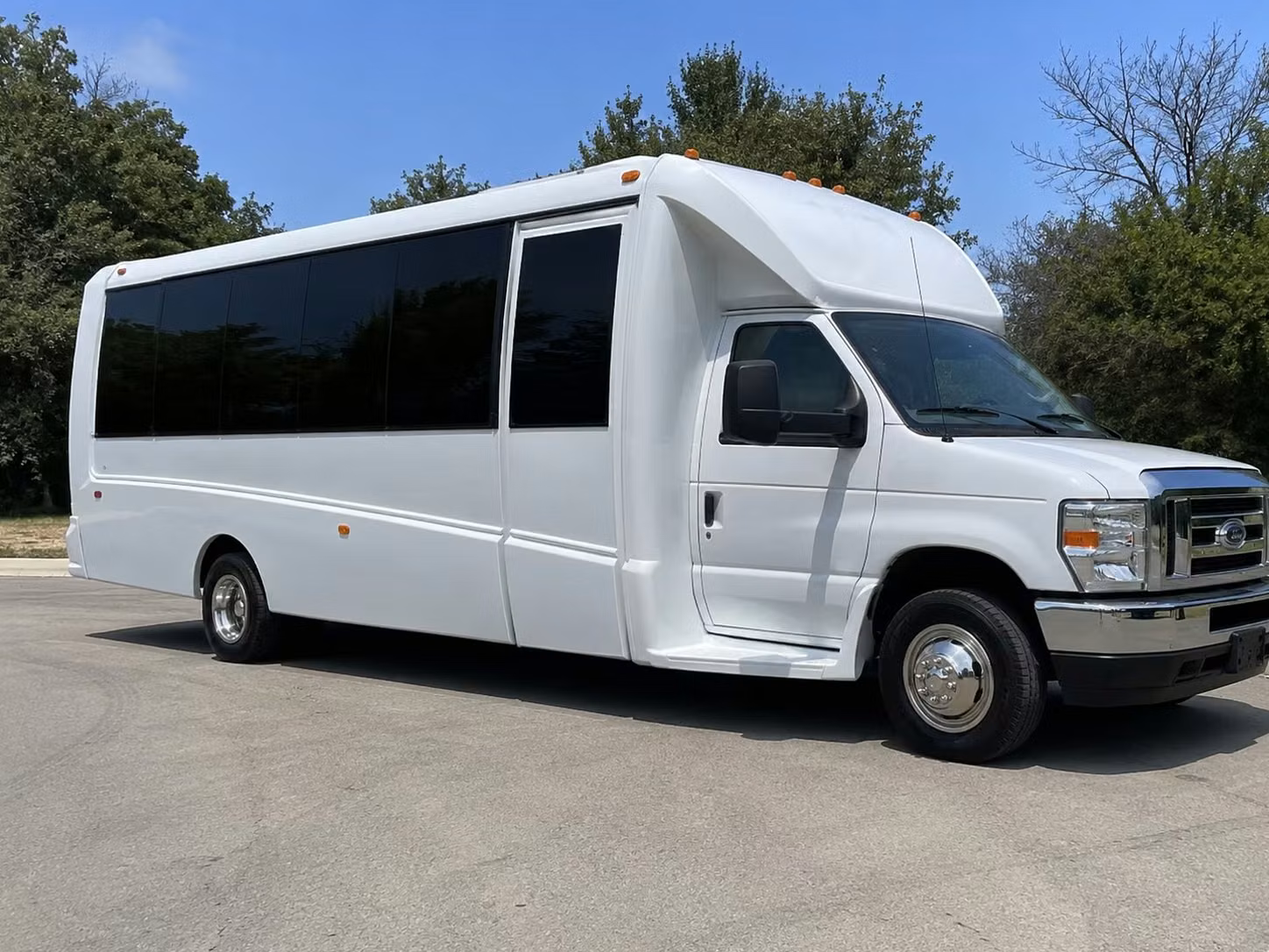 longmont party bus rentals for local shows at dickens opera house
