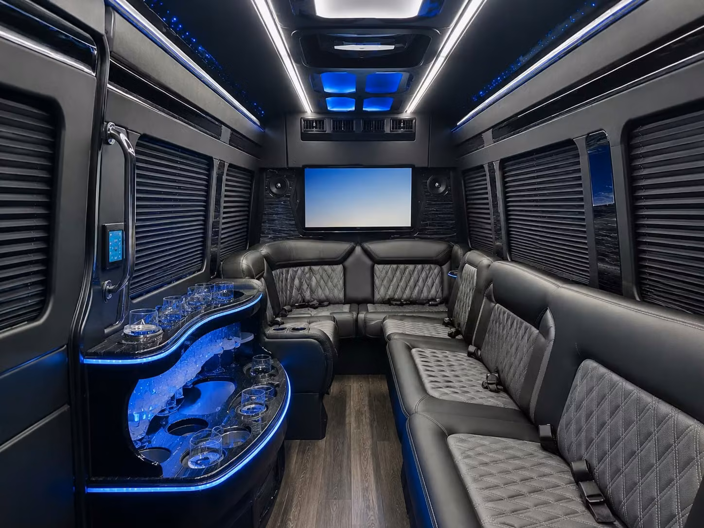 sporting event shuttle services for longmont corporate groups and company outings